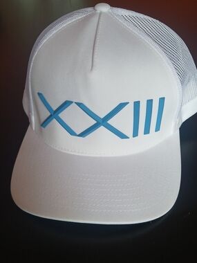 G-Fore Michael Jordan Grove XXIII 23 North Carolina Blue NEW no tags